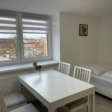 Apartmantt *