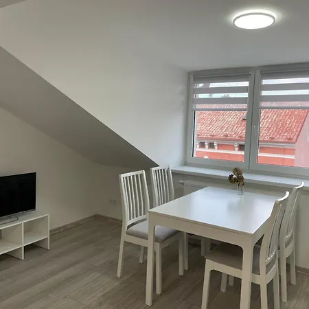 Apartmantt